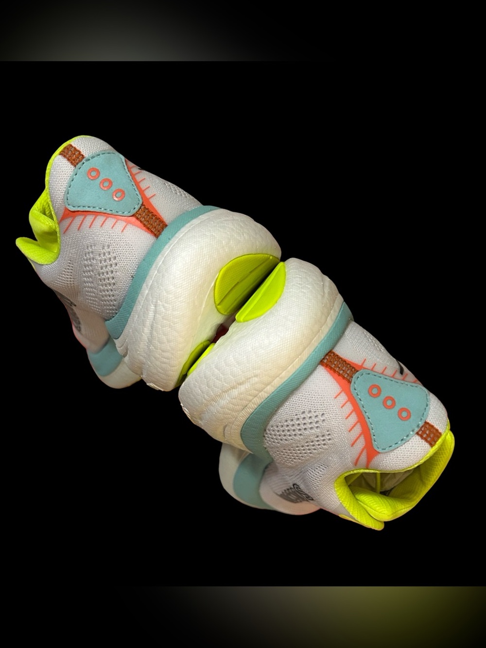 LIKE BRAND NEW IN BOX. SAUCONY WOMENS RIDE 19, COLOR WHITE/SPLASH, SIZE 10.5,Run - Picture 14 of 16